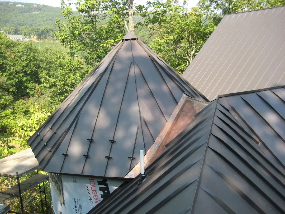 Professional Roof Tarp Installation by Craftsman Roofing in Walnut Farms
